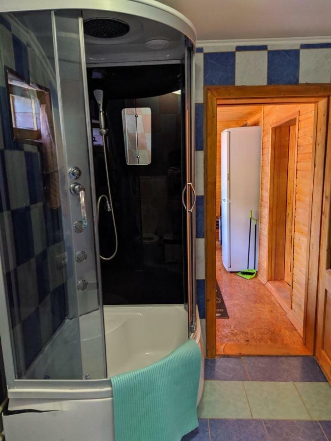 У Оксани Guest House Kvasy Exterior photo
