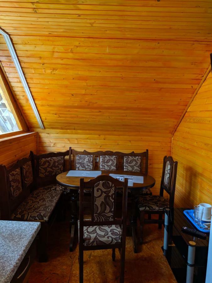 У Оксани Guest House Kvasy Exterior photo
