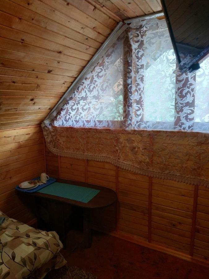 У Оксани Guest House Kvasy Exterior photo